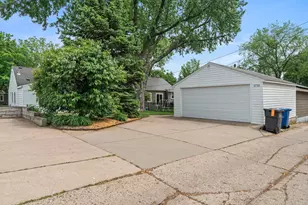 5750 Pleasant Ave, Minneapolis, MN 55419 - Photo 43