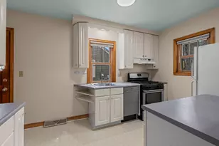 5750 Pleasant Ave, Minneapolis, MN 55419 - Photo 11