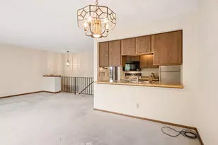 336 W 5th St, Waconia, MN 55387 - Photo 7