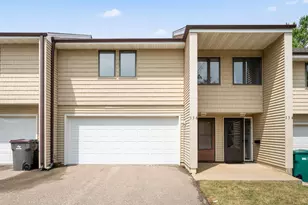 336 W 5th St, Waconia, MN 55387 - Photo 27