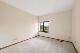 336 W 5th St, Waconia, MN 55387 - Photo 11