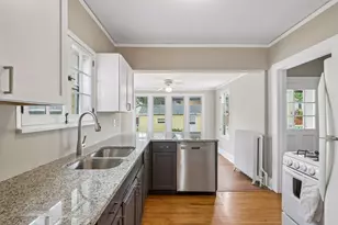 387 Cretin Ave S, Saint Paul, MN 55105 - Photo 17