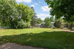 8336 Ewing Rd, Bloomington, MN 55431 - Photo 29