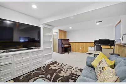 1950 Greenwood Drive, Owatonna, MN 55060 - Photo 23