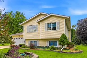 1950 Greenwood Dr, Owatonna, MN 55060 - Photo 1