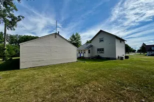 206 Amy Ave, Round Lake, MN 56167 - Photo 3