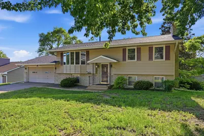 5216 Taylor Street NE, Fridley, MN 55421 - Photo 3