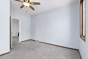 534 Annapolis St, South Saint Paul, MN 55075 - Photo 19