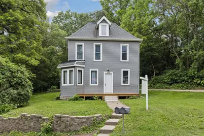 534 Annapolis Street, South Saint Paul, MN 55075 - Photo 1