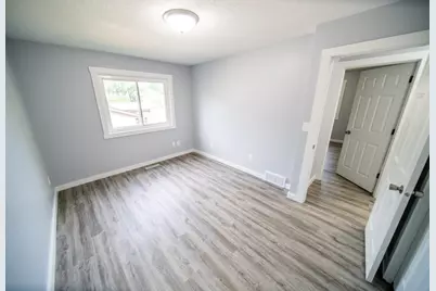 2423 59th St NW, Rochester, MN 55901 - Photo 7
