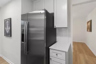 2210 Irving Ave N, Minneapolis, MN 55411 - Photo 5