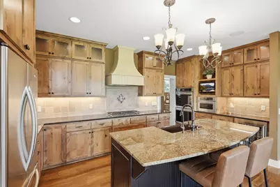 19475 Oak Grove Avenue, Prior Lake, MN 55372 - Photo 5