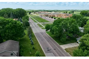 817 17th St, Windom, MN 56101 - Photo 9