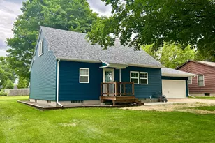 512 8th St, Gaylord, MN 55334 - Photo 1