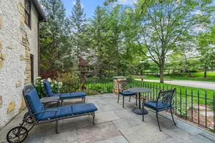 249 Hawthorne Rd, Hopkins, MN 55343 - Photo 49