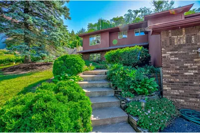322 N Cudd Avenue, River Falls, WI 54022 - Photo 5