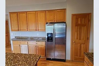 10455 Glen Eagle Circle, Woodbury, MN 55129 - Photo 13