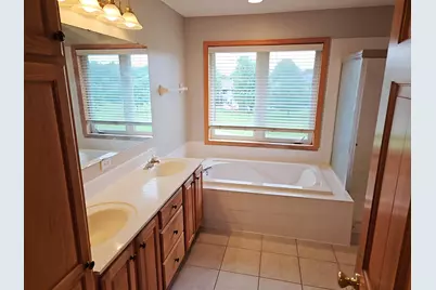 10455 Glen Eagle Circle, Woodbury, MN 55129 - Photo 27