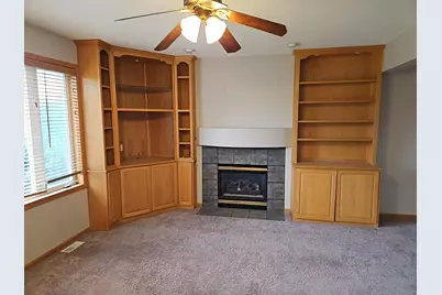 10455 Glen Eagle Circle, Woodbury, MN 55129 - Photo 15
