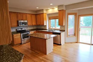 10455 Glen Eagle Cir, Woodbury, MN 55129 - Photo 19
