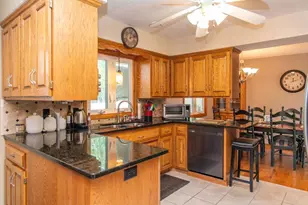 3433 Gettysburg Ave N, New Hope, MN 55427 - Photo 9