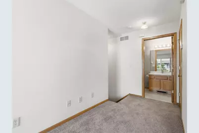1587 County Road D E, Maplewood, MN 55109 - Photo 13