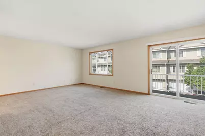 1587 County Road D E, Maplewood, MN 55109 - Photo 5