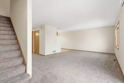 1587 County Road D E, Maplewood, MN 55109 - Photo 7