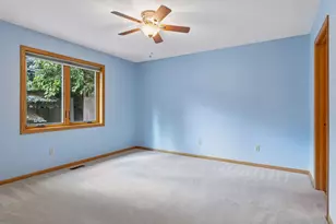 710 Emerald Ridge, Roseville, MN 55113 - Photo 27