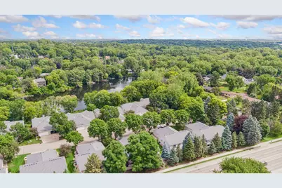 710 Emerald Ridge, Roseville, MN 55113 - Photo 7