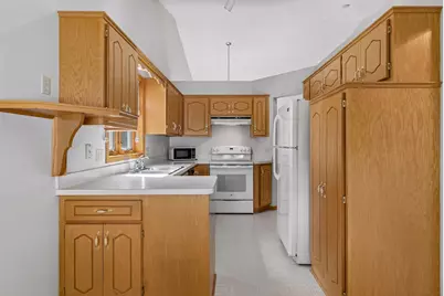 710 Emerald Ridge, Roseville, MN 55113 - Photo 15
