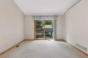 710 Emerald Ridge, Roseville, MN 55113 - Photo 25