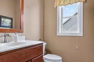 1872 Shannon Oaks Blvd NE, Rochester, MN 55906 - Photo 9