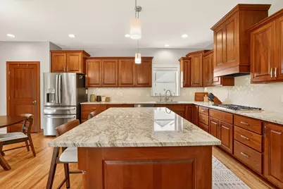 1872 Shannon Oaks Boulevard NE, Rochester, MN 55906 - Photo 11