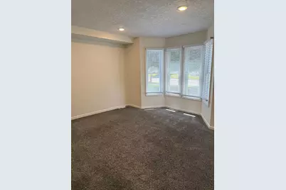 647 2nd Avenue SW, Hutchinson, MN 55350 - Photo 5