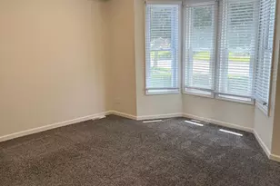 647 2nd Ave SW, Hutchinson, MN 55350 - Photo 5