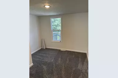 647 2nd Avenue SW, Hutchinson, MN 55350 - Photo 3