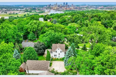1010 Burns Avenue, Saint Paul, MN 55106 - Photo 3