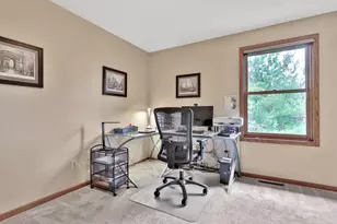 7038 46th St N, Oakdale, MN 55128 - Photo 19