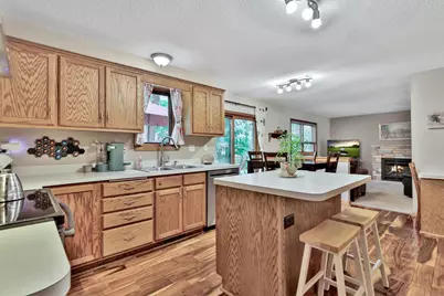 7038 46th Street N, Oakdale, MN 55128 - Photo 7