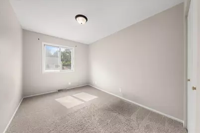 4836 Grenwich Trail N, Oakdale, MN 55128 - Photo 19