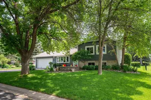7896 Berkshire Ln N, Maple Grove, MN 55311 - Photo 3