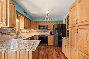 7896 Berkshire Ln N, Maple Grove, MN 55311 - Photo 11