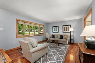 7896 Berkshire Ln N, Maple Grove, MN 55311 - Photo 5