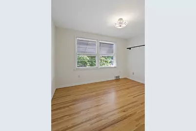 2549 35th Avenue S, Minneapolis, MN 55406 - Photo 3