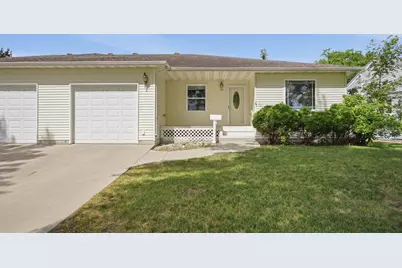 1026 Oak Street N, Fargo, ND 58102 - Photo 1