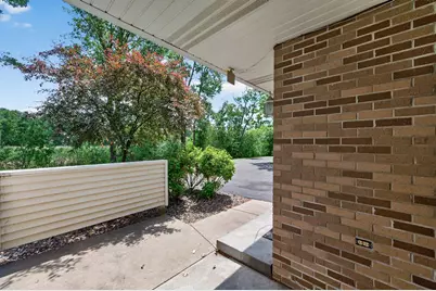 7043 48th Street N, Oakdale, MN 55128 - Photo 3