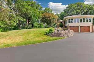 8703 Kimbro Ave N, Stillwater, MN 55082 - Photo 3
