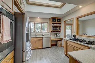13491 Fairlawn Ct, Apple Valley, MN 55124 - Photo 7