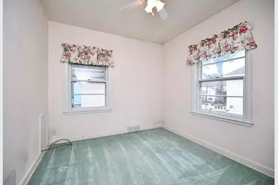 368 W Sarnia Street, Winona, MN 55987 - Photo 11